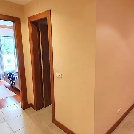 Lovelystay - Classic 2bdr W Pool And Near Beach